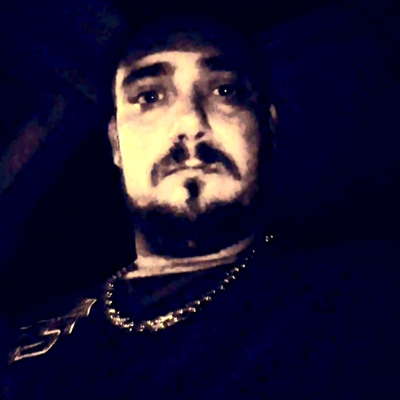 Meet your Posher, Chris - Picture 14 of 16